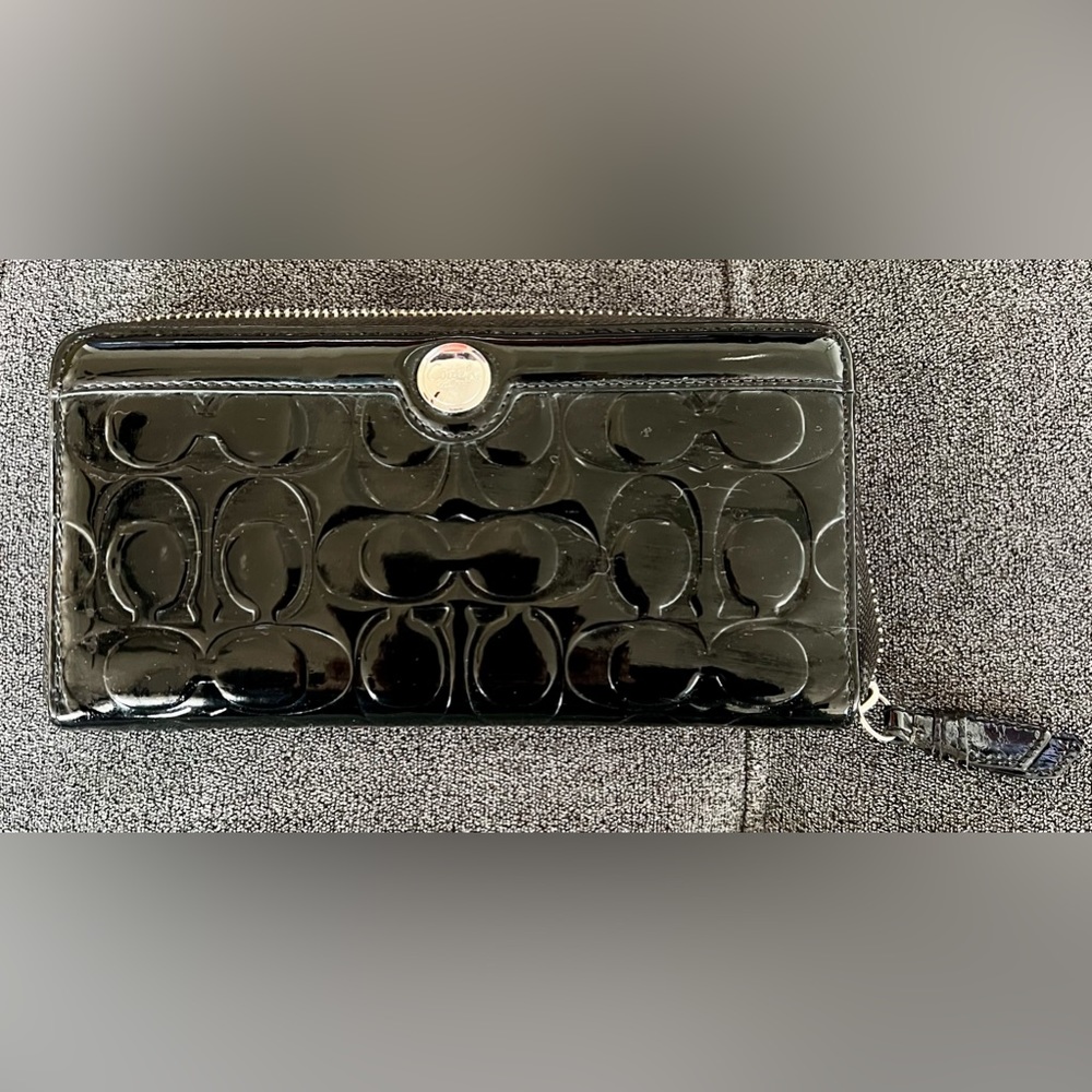 COACH Woman’s Wallet